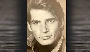 Robin Taft's Instagram, Twitter & Facebook