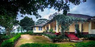 Colonial Style British Bungalow ...
