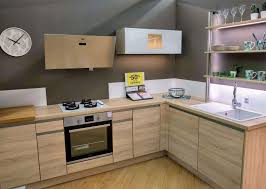 35 % poliéster, 45 % algodón, 20% piel sintética = 530gr/m2. Conforama Ales