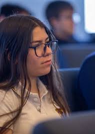 Estudiantes mostraron un alto nivel en las III Olimpiadas de Ciencia de  Datos UCM