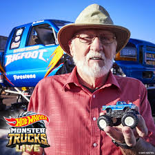 Cary Abbott (@RealCaryAbbott)