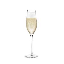 Every glass serves its own purposes. Cabernet Champagne Glass 29 Cl Holmegaard Royaldesign