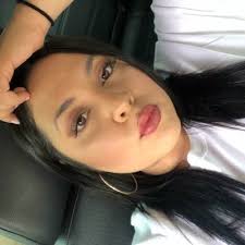 Rosa Lomeli  (@rlomeli15)