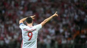 Lewandowski für alle alle für lewandowski wie spielt polen bei der em 2021. Uberragend Lewandowski Verzuckt Polen Fc Bayern