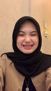 Alyssa Oneil's Instagram, Twitter & Facebook