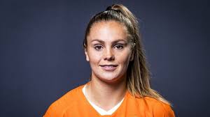 Lieke martens is one of the most popular female footballers in the world. Sportmob Top Facts About Lieke Martens The Female Messi