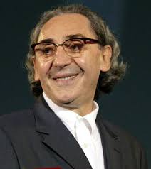 Per anni battiato ha vissuto nel suo eremo in sicilia, poco distante dalla casa di lucio dalla. Battiato Assessore Ma Non Lascio Musica Stato Quotidiano