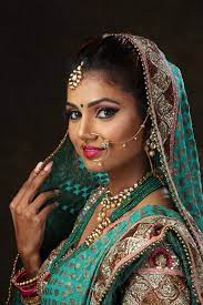 15 Best New Shades Beauty Salon Gujranwala Contact Number Vintage Lady Dee