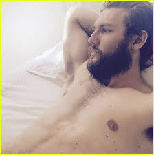 Alex Pettyfer Recreates 'Magic Mike' Dance in His Office! (Video): Photo  3708527