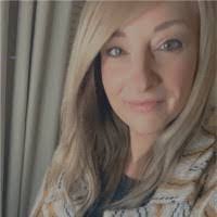 Cameron Skipper's Instagram, Twitter & Facebook