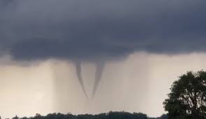 The video above contains language that may not be suitable for all environment canada confirmed a tornado touched. Blackburnnews Com Twin Funnel Clouds Spotted Near Dresden