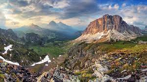 At 2236m elevation, the passo giau is most famous for its regular inclusion in the giro d'italia and for amateurs it's the fearsome. Giau Pass Ausfluge Fahrrader Motorrader Skifahren Und Urlaub