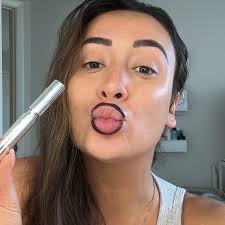 Vanessa Hudgens Wore the Trendiest Liquid Bob to the SAG Awards — See  Photos