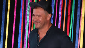 Tomasz karolak is a 49 year old polish actor born on 21st june, 1971 in radom, poland. Tomasz Karolak Wraca Do 39 5 Ale Tvn Musial Mu Sporo Zaplacic To Rekordowa Stawka