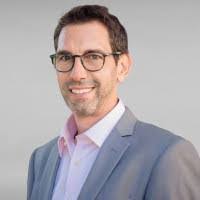 Juan Convers's Instagram, Twitter & Facebook