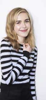 Our porno collection is huge and it's constantly growing. Download 1125x2436 Wallpaper Smile Actress Pretty And Beautiful Kiernan Shipka Iphone X 1125x2436 Hd Image Background 14857