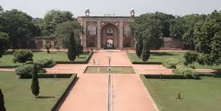 A Paradise Garden Of The Ancient Persian Style Tomb Of Emperor Humayan India 1570 Islamic Architecture Taj Mahal Interior Concept Architecture