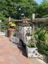Building cinder block retaining wall ideas home inspirations. 14 Cinderblock Garden Ideas For Your Veggies Flowers And Succulents