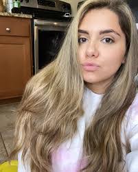 Paula Begley's Instagram, Twitter & Facebook