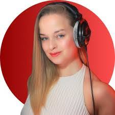 Karen Feagin's Instagram, Twitter & Facebook