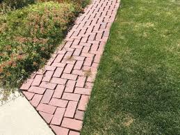 E un tip special cu imbinari speciale rezistente la temperaturi mari si intemperii. Cum ConstruieÈ™ti O Alee Din CÄƒrÄƒmidÄƒ In Curte È™i GrÄƒdinÄƒ Mathaus By Arabesque