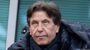 Join the discussion or compare with others! Pini Zahavi Who Is The Superagent Representing Robert Lewandowski Sports German Football And Major International Sports News Dw 30 05 2018