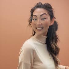 Meg Faulkner's Instagram, Twitter & Facebook