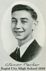 Class of 1945 SWADLING, Mr. Floyd E. Kalamazoo Died March 1, 2006 at his  residence. Floyd was born May 10, 1927 in Deerfield Township, Lapeer  County, MI, the son of Roscoe and