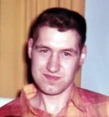 Lee Steele's Instagram, Twitter & Facebook