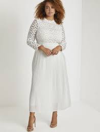 Lace Evening Dress With Pleated Skirt Women S Plus Size Dresses Eloquii Evening Dresses Plus Size Evening Dresses Lace Evening Dresses