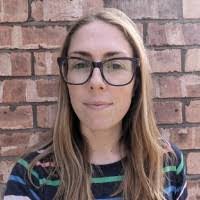 Esther Selman's Instagram, Twitter & Facebook