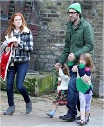 Born 3 february 1976) is an australian actress and author. Sasha Baron Cohen In K Way Sacha Baron Cohen Celebrity Moms Isla Fisher Children