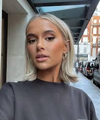 Olivia Manuel (oliviamjmanuel)