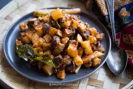 Akan tetapi, dalam olahan saya jadikan teman. Sambal Goreng Kentang Indonesian Potato Sambal