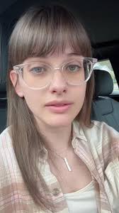 Awkward Chewing at KFC Grande Prairie