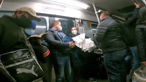 2,092,144 likes · 90,215 talking about this. Por Que El Excandidato Presidencial Ricardo Anaya Recibio Burlas Y Criticas En Redes Por Viajar En Combi Y Metro En Ciudad De Mexico Rt