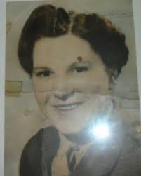 I got this off Ancestry.com. It is labeled "Nora Bankston Landry and  child". Anyone know who the child is? Thanks.