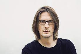 Porcupine tree currently is on hiatus following steven wilson's interest in continuing his solo career but he, along with his band mates had stated the band isn't dead, but will probably now be a side project as wilson is focusing more on his solo career. Interview With Steven Wilson Porcupine Tree Storm Corrosion Blackfield No Man And More