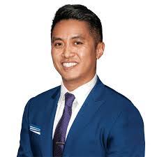 Andrew Sim's Instagram, Twitter & Facebook