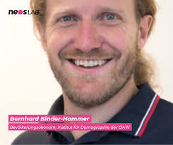 Bühne frei für Bernhard Binder-Hammer. Der Bevölkerungsökonom am Institut  für Demographie der Österreichische Akademie der Wissenschaften setzt  seinen Forschungsschwerpunkt auf Generationenökonomie. Zusammenhänge  zwischen demografischen Merkmalen und ...