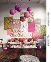 Kertas origami yang ketebalannya tipis sangat mudah untuk dibentuk. Mengubah Dinding Lusuh Jadi Wow Dengan Kertas Kado