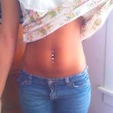 Double Belly Button Rings I Don T Think I D Ever Get This Done But It Looks Cool Belly Button Piercing Bellybutton Piercings Double Bellybutton Piercings