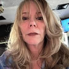 Roseann Read's Instagram, Twitter & Facebook