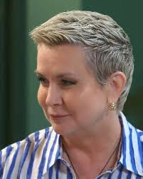 Does short haircut suit a 70 year old woman?