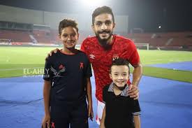 لايف شريف والشحات يكشف حقيقة ما حدث بمباراة الأهلي ودجلة. Dmebrsgou5lnm