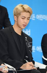 Rm, jimin, v und jungkook hielten ihr versprechen und besuchten . Rm At Unicef Korea And Big Hit Ent S Event Korea Dispatch