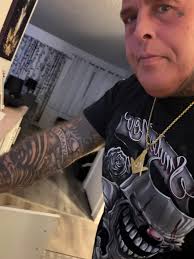 SOMETIMES I FORGET IT'S THERE, AND THEN VERY QUICKLY I REMEMBER……#ONELIGHT