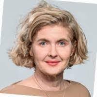 Karen Stauter's Instagram, Twitter & Facebook