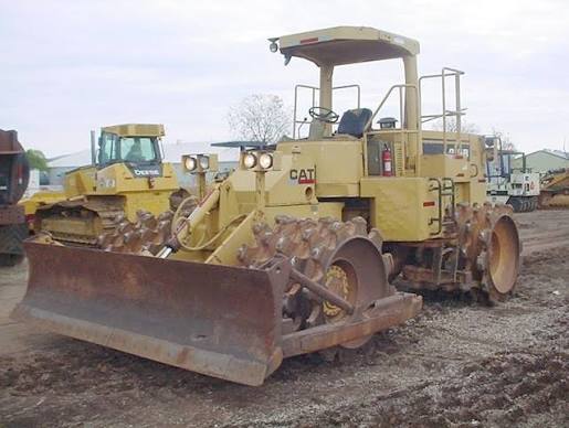 Caterpillar 815B Soil Compactor