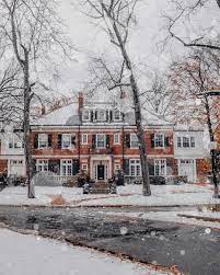 Living In A Snow Globe Think I Found The Home Alone House In Toronto Dream House Exterior Home Alone Christmas Home